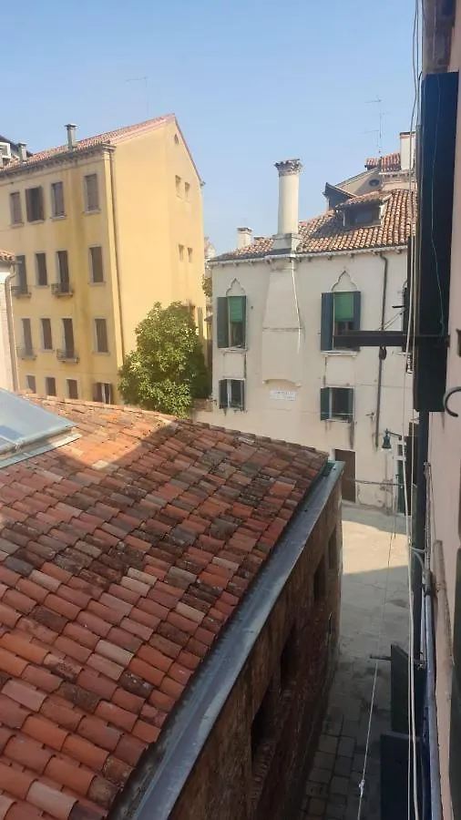 Snc1018 Modern Boutique Apartment Venice